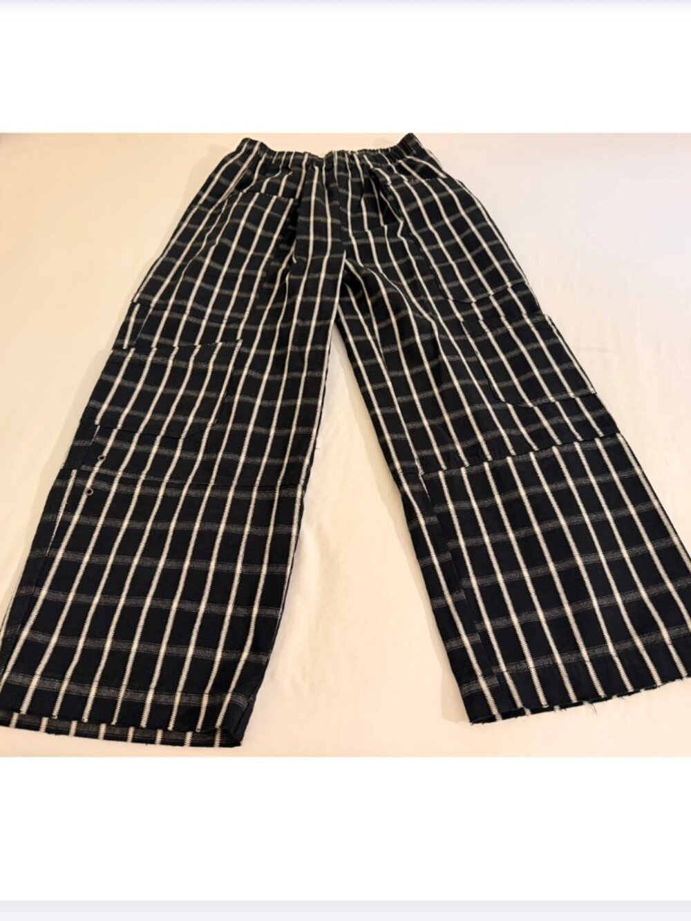 BDG - Charlie Low-Rise Plaid Baggy Pants, Size M - Picture 4 of 9